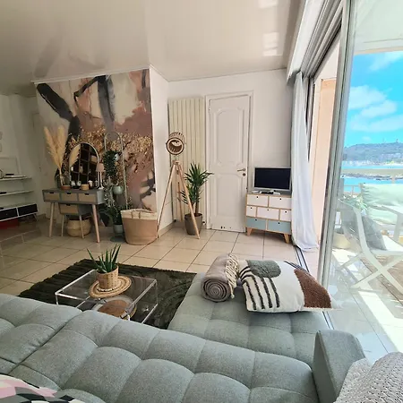 Devant La * Антиб