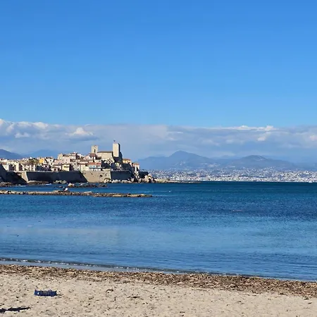 Devant La * Антиб